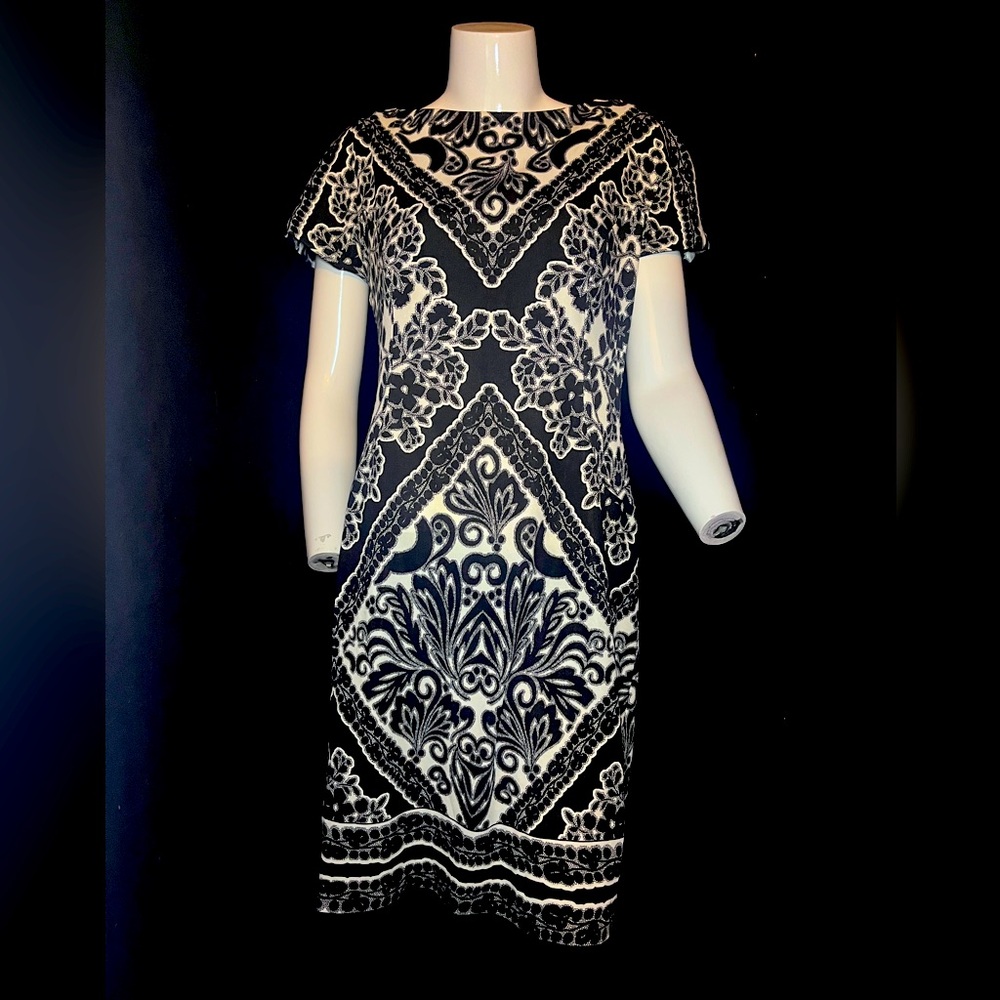 Maggy London sheath dress, black and white geometric floral size 8.